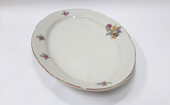 Image 1 of Piatto da portata ovale in porcellana d'epoca