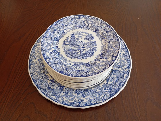 Image 1 of Laveno dessertservies (schaal + 12 borden)
