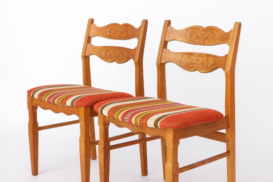 Image 1 of Ensemble de 4 chaises de salle à manger en chêne Henning Kjærnulf | Danois Moderne | EG Mobilier | années 1970