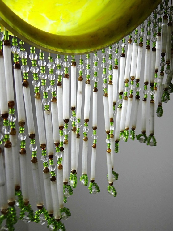 Antieke Art Deco Lampenkap van Geel Gemarmerd Glas met Kralenfranjes – Art déco, Decoratieve objecten (photo 9 of 14)