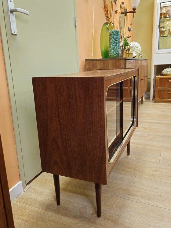 Image 1 of Vetrina vintage affascinante Vetrina vetrina Vetrina vetrina