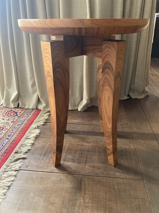 Image 1 of Table d'entrée/table basse ronde en bois massif