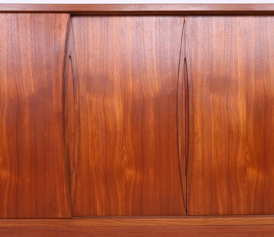 Image 1 of Vintage hoog teak dressoir met 4 schuifdeuren, 1960s
