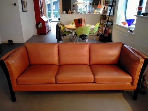 Canapé 3 places classique en cuir