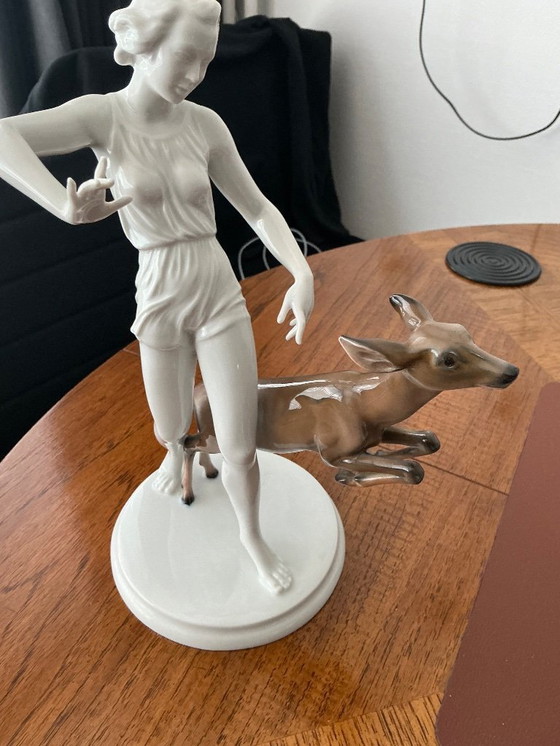 Image 1 of Mujer con corzo (ciervo) 1930 🦌 ‘ROSENTHAL’