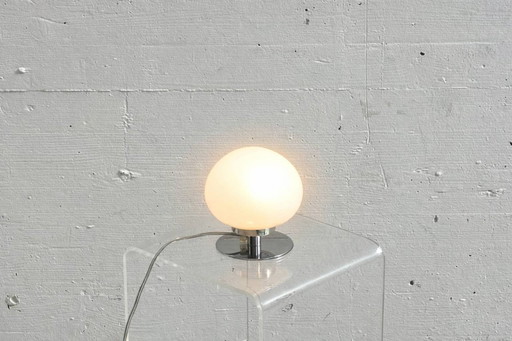 Lampe de table compacte avec globe en verre opale, années 2000
