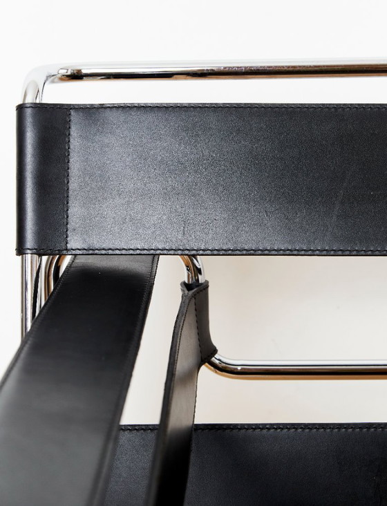 Image 1 of Chaise Wassily conçue par Marcel Breuer pour Knoll International