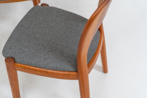 Set van 6 “Morten” Eetkamerstoelen van Niels Koefoed (Denemarken, jaren 60) – Wood, Vintage (photo 7 of 10)