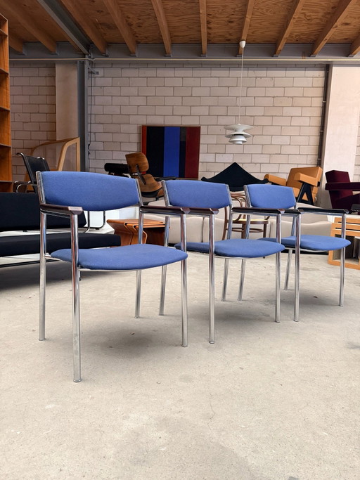Vintage model 60 chair, Gijs van der Sluis (stock: 3)