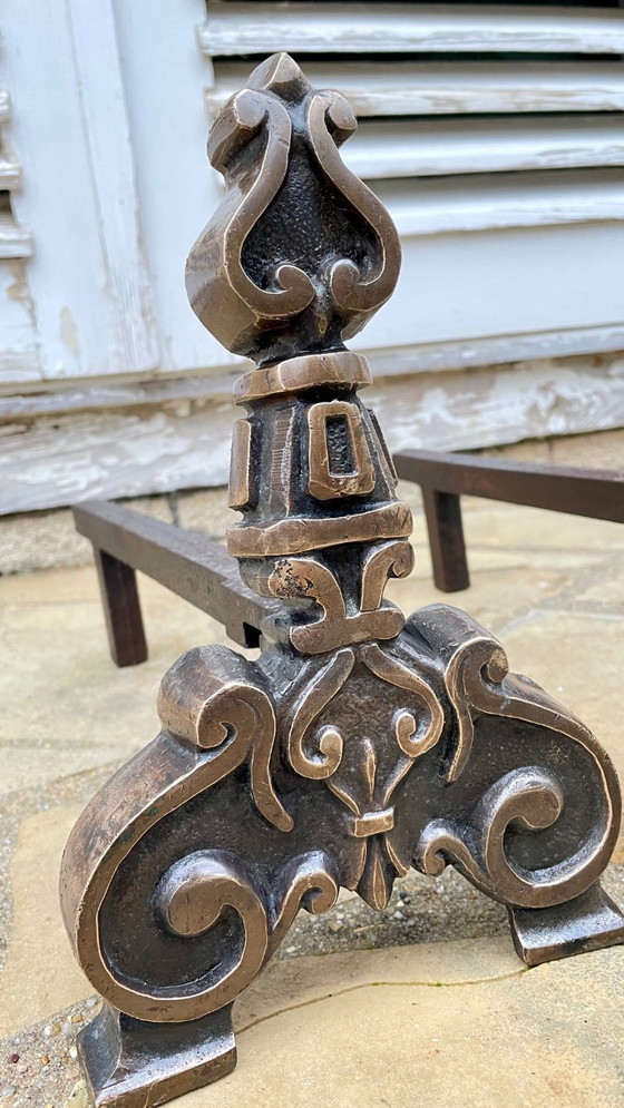 Pair of Vintage Solid Brass Fire Dogs – Candle holders, Cast Iron (photo 25 of 36)