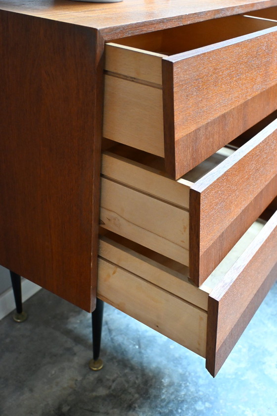 Image 1 of Teak Houten Kastje Jaren 50 Op Ranke Pootjes