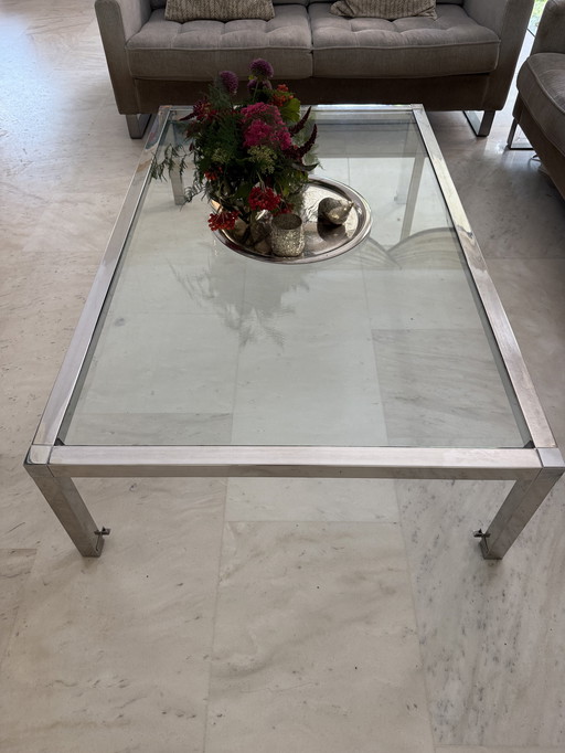 Couchtisch aus Glas mit Metallgestell