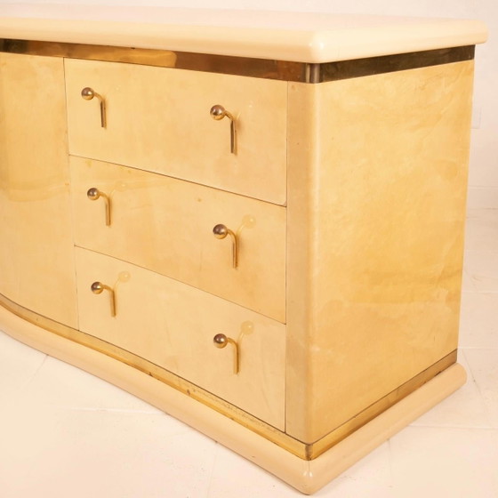 Luciano Frigerio Nettuno Credenza Curva in Pergamena per Frigerio di Desio 1970 – Cassettiere, Brass (photo 22 of 27)