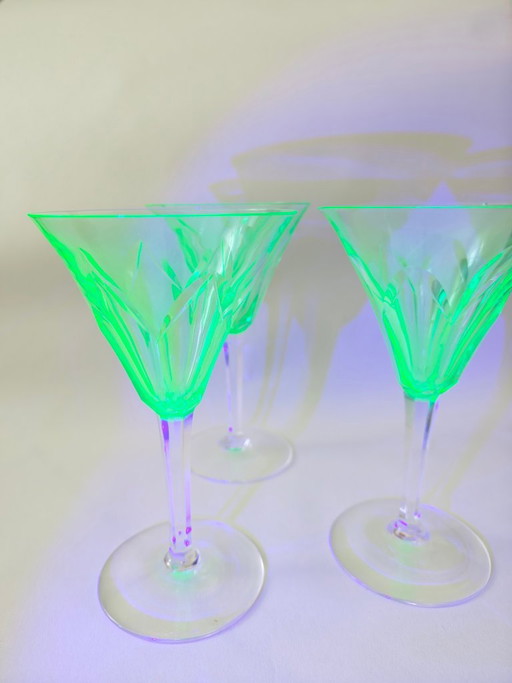 Copas de vino Art Déco ‘Ségur’ (Cristal de Uranio) – W.J. Rozendaal para Kristalunie Maastricht