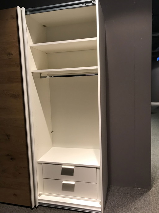 Loddenkemper Zweefdeurkast Max 300 – kledingkasten