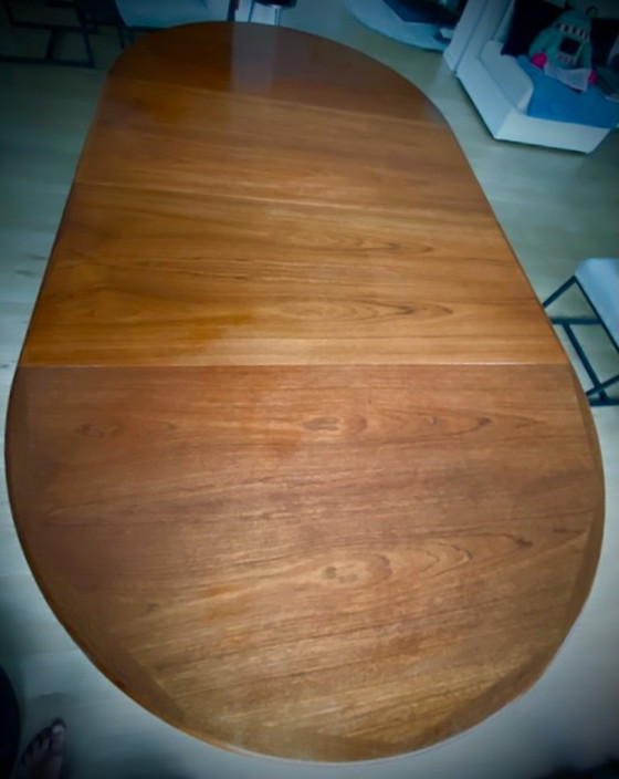 Image 1 of Midcentury Danish round dining table by VV Møbler 1960s - with 2 extensions