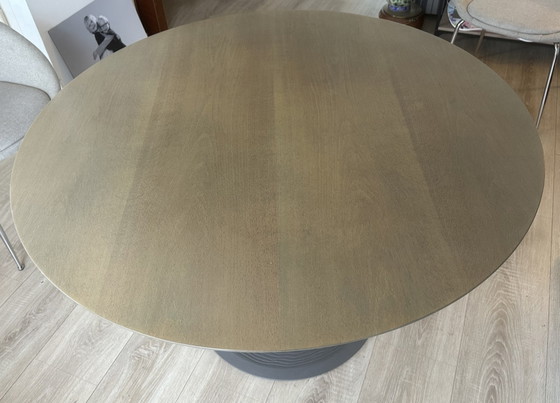 Leolux Trias Design Esstisch – Esstische, Cast Iron, Wood (photo 3 of 5)