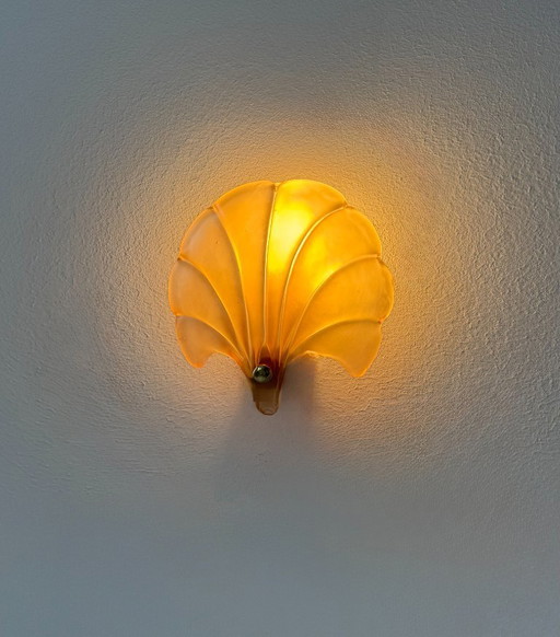 Applique vintage coquillage, verre ambré, France, 1970