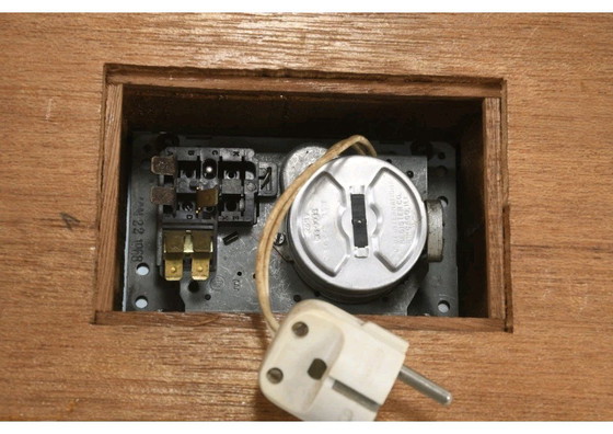 Image 1 of Küchen Zeitschaltuhr gemarkt WB-8084 Chicago USA mit Holzgehäuse