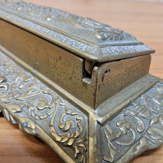 Vintage copper Neo-Renaissance / Art Nouveau stamp tray, Table accessories, Gold (photo 13 of 14)