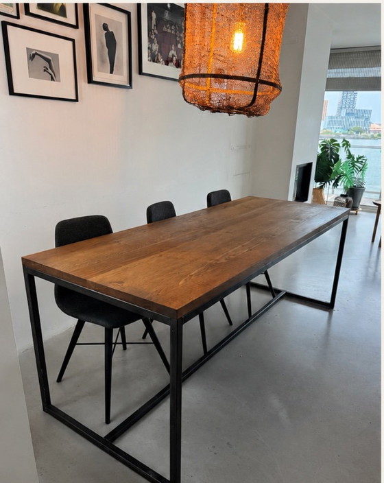 Maßgefertigter Esstisch: Eiche & Stahl – 220 x 80 cm – Esstische, Wood (photo 2 of 5)