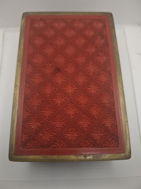 Image 1 of Boîte cinabar
