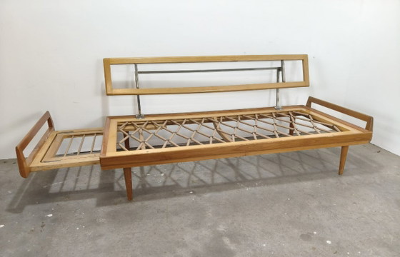 Image 1 of Lettino da giorno Knoll Antimott
