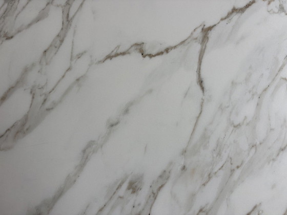 Leolux Columna Tavolo da pranzo rotondo - 130cm – Tavoli da pranzo, Altro (photo 5 of 10)