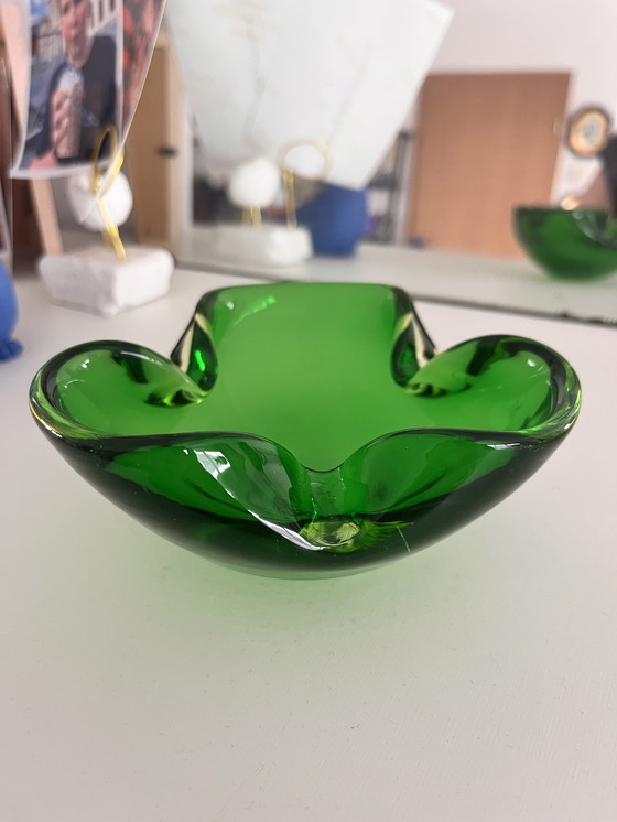 Image 1 of Bol/cendrier en verre de style Murano