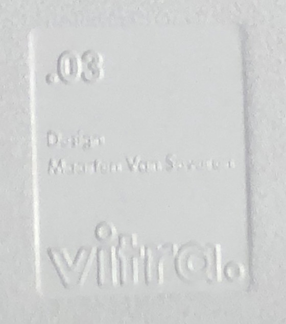 Image 1 of set van 2 grijze, comfortabele design-stoelen van het merk vitra. in goede staat