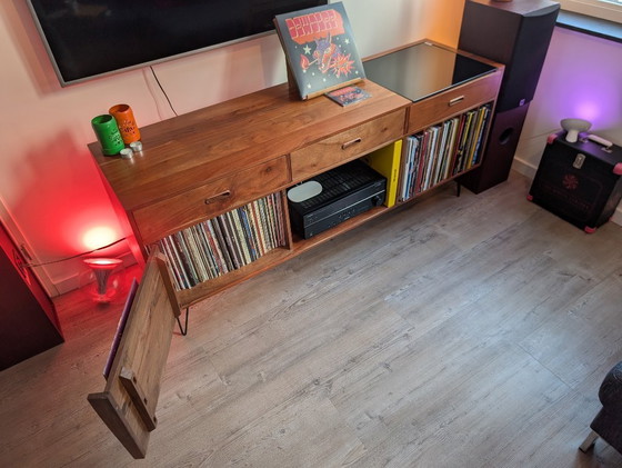 Image 1 of Massief acaciahouten lp-meubel (Gimmick)