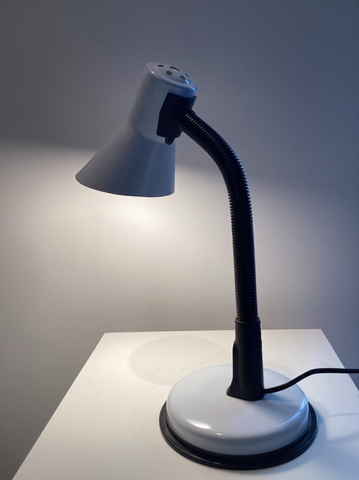 Lampada da scrivania Vintage Veneta Lumi - Bianco/Nero Anni '80 Italia - Ottime condizioni.