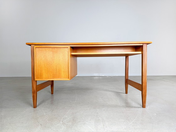 Image 1 of Vintage teak desk WK Furniture Midcentury Danish Design 1960