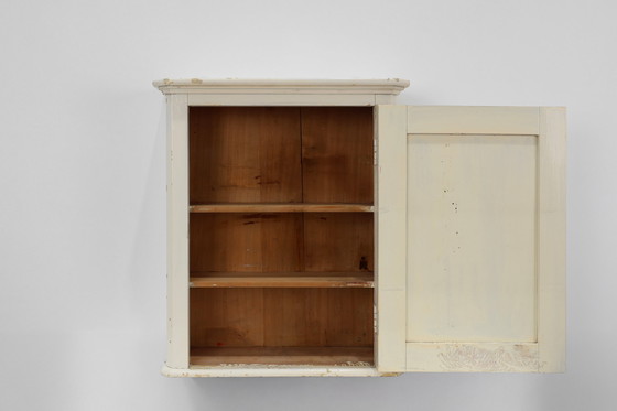 Image 1 of Wit houten medicijnkastje in art-decostijl, Frankrijk 1920