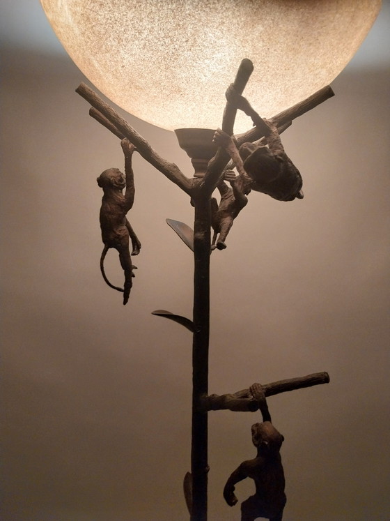 1 X Cast Iron Standing Uplighter With Monkeys 168cm High 1990s – Floor lights, Glass (photo 3 of 9)