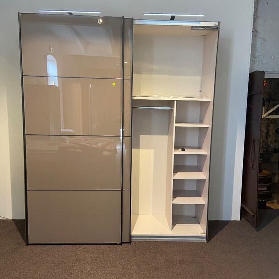 Image 1 of Mobile con ante scorrevoli Murano