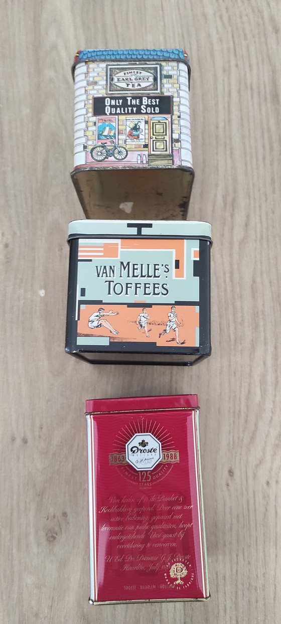 Bellissimo set di 14 scatole di latta pubblicitarie vintage, tra cui Verkade, Van Nelle e Droste. (photo 11 of 14)