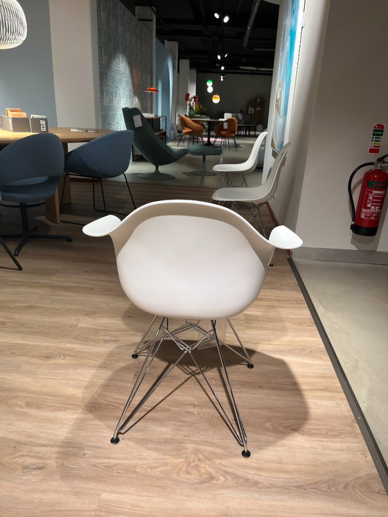 Image 1 of Vitra Eames DAR Plastic Armchair