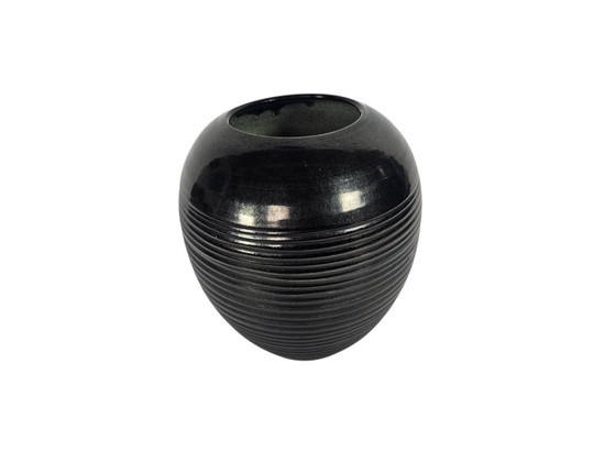 Image 1 of Nagtegaal Utrecht - design Ambrosius Nagtegaal - ribbed vase - model 234 - black - 1955/60