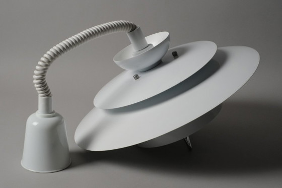 Lámpara colgante multicapa Markslöjd, lacada en blanco, iluminación moderna escandinava de los años 90, (photo 9 of 11)