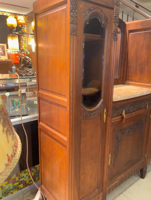 Buffet Art Nouveau avec plateau en marbre, miroir à facettes et 2 vitrines, fabriqué en Allemagne vers 1910.