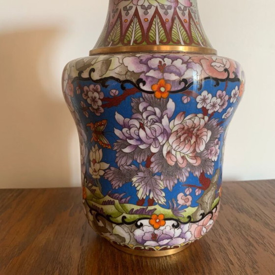 Image 1 of Vase chinois à décor de pivoines et oiseaux – XXe siècle