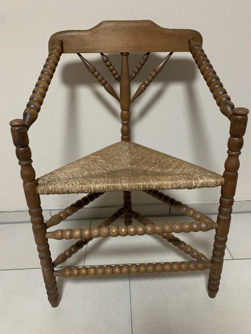 Dutch bobbin corner chair