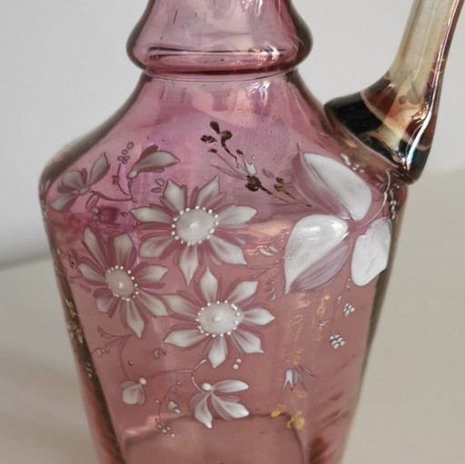 Antieke Franse Art Nouveau likeurset van roze iriserend glas, ca. 1900.