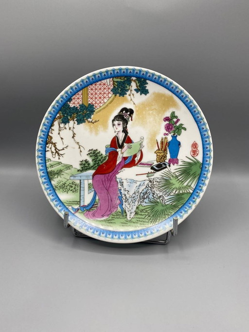Chinesischer Porzellanteller aus der Tanchun-Serie „Traum der Roten Kammer“ (Hong Lou Meng) – servies, Porcelain