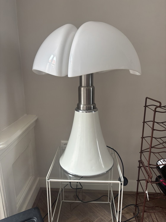 Image 1 of 2 x Pipistrello Model 620 White large model
