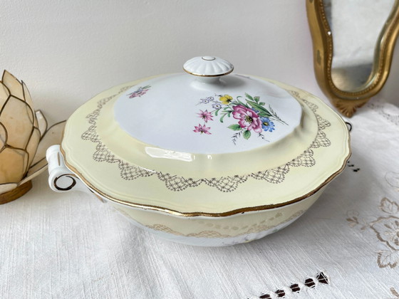 Vintage Bloemen Wit Geel Verguld Porseleinen Soepterrine L'Amandinoise 38754 Frankrijk Jaren 50 – Servies (photo 2 of 8)
