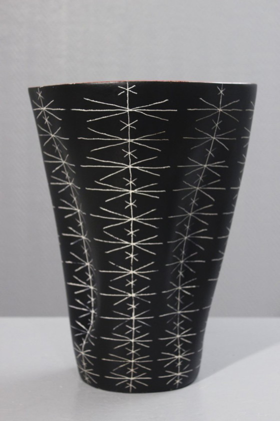 Image 1 of 34 cm Jean de Lespinasse - Large vase no. 308, scarified decoration, Nice, France, 1950s