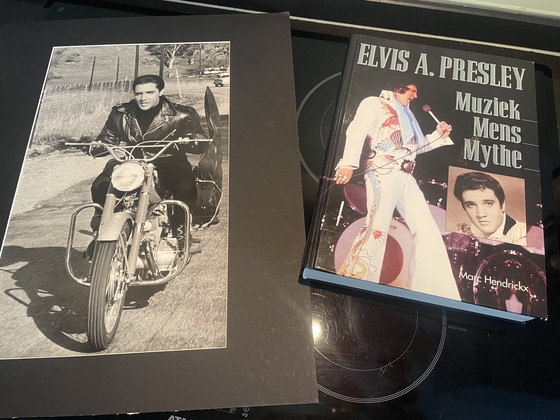 Image 1 of Boek + foto van Elvis Presley
