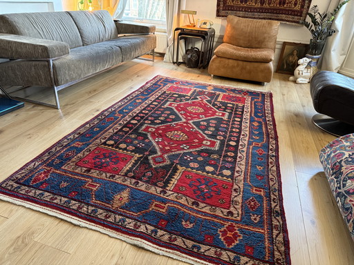 Vintage hand-knotted rug with geometric power | 254 × 155 cm